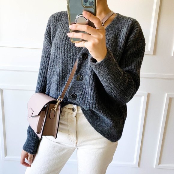 The Bobbi Leather Small Crossbody Bag - Pink - Picture 10 of 16